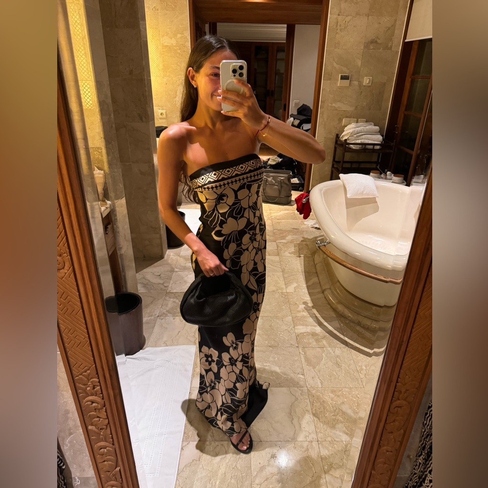 Elegant Floral Strapless Dress